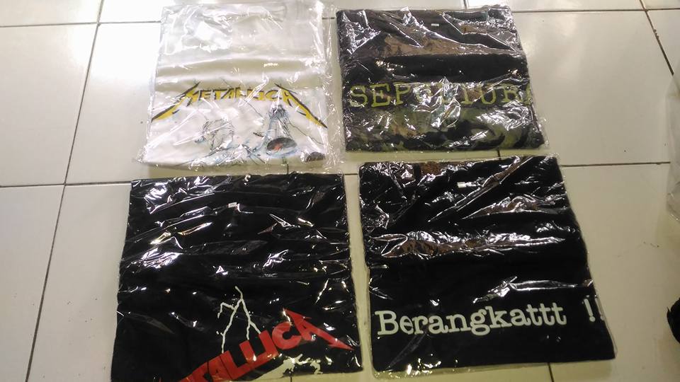 kaos band sepultura metallica hitam Anton Kasmuri